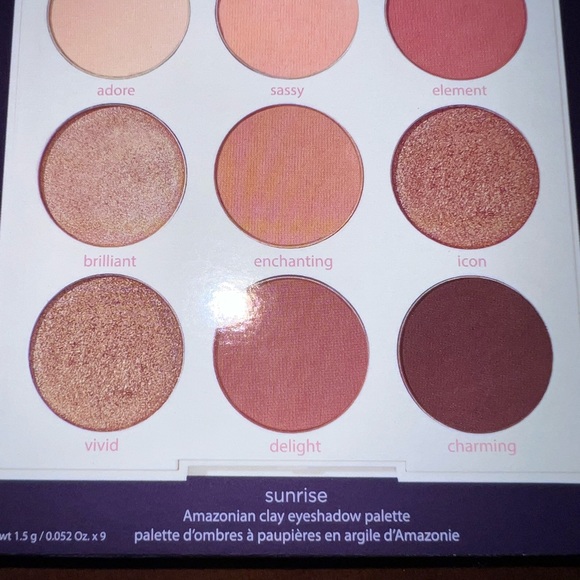 🎨TARTE AMAZONIAN CLAY EYESHADOW PALETTE - Picture 6 of 6